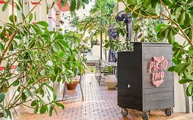 Generator Miami